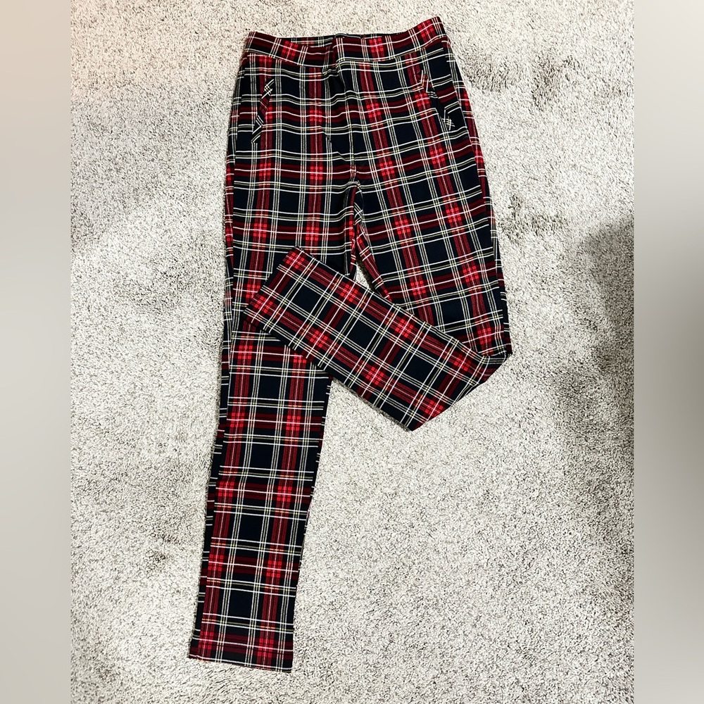 Plaid, pull on pants.